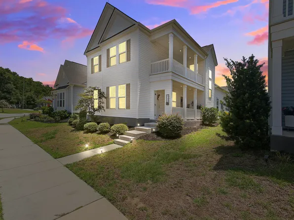 522 Spring Hollow Dr, Charleston, SC 29492