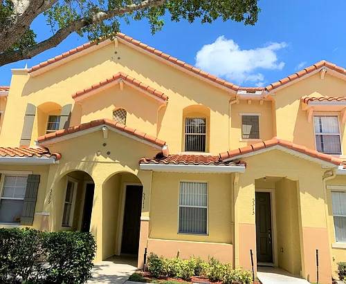 5311 Paradise Cay Cir Photo 1