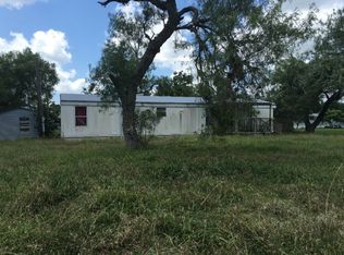 311 Warn St, Cuero, TX 77954