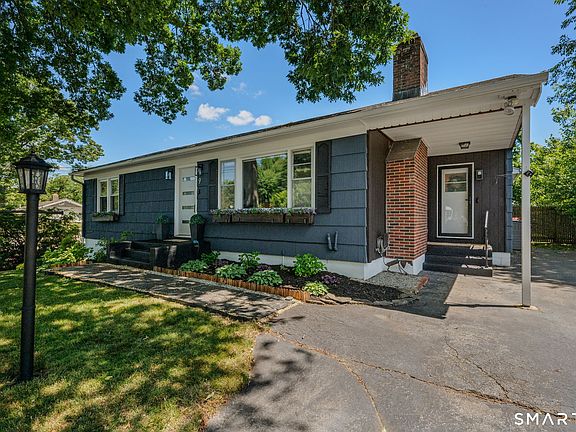 2nd image of 9 Hilltop Terrace