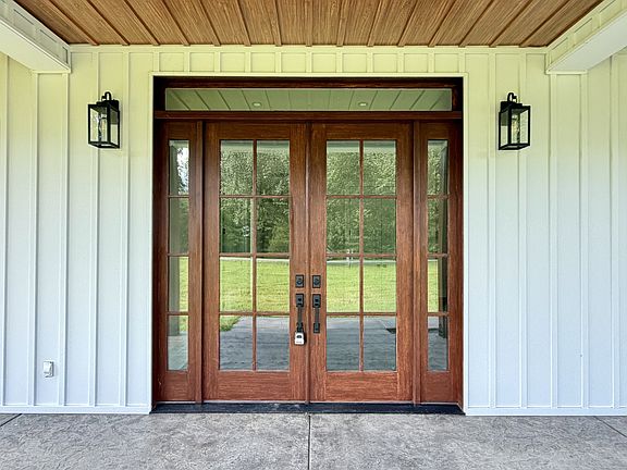 5th image of 721 Whites Carver Rd