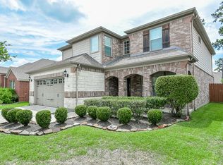 16915 Cherokee Lake Ln, Houston, TX 77044