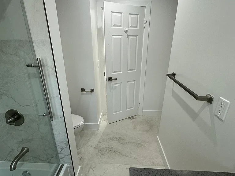 17735 Ludlow St — Photo 20