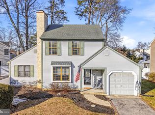 17 Fawn Ln, Sicklerville, NJ 08081