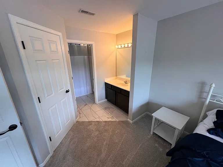 194 Sac Rd #D302 — Photo 11