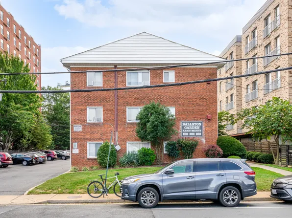 Ballston Gardens