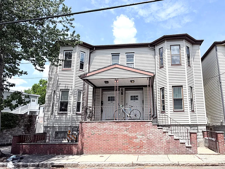 11 Seckel St #1 — Photo 1
