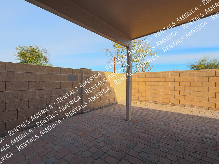 1324 S Mosley Ct — Photo 27