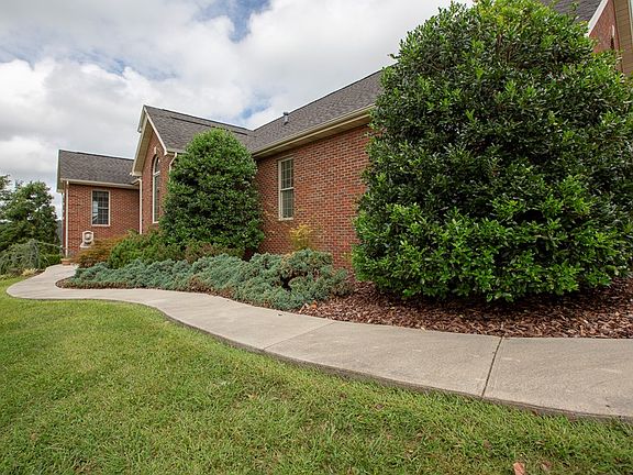 5th image of 16223 Raven Dr