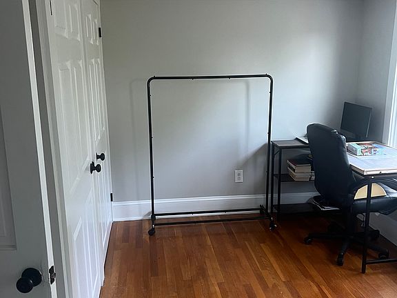 5th image of 139 Marlborough St #3