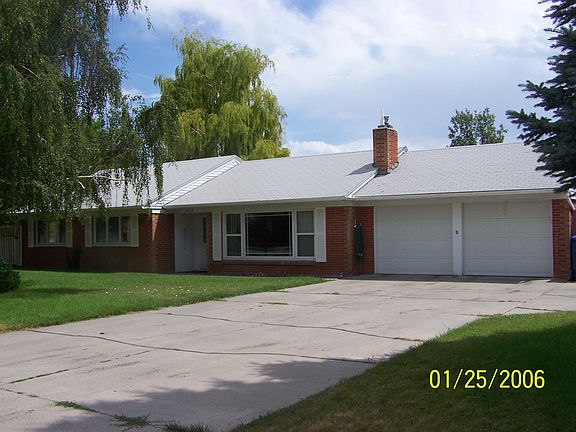 2nd image of 2068 Falls Ave E