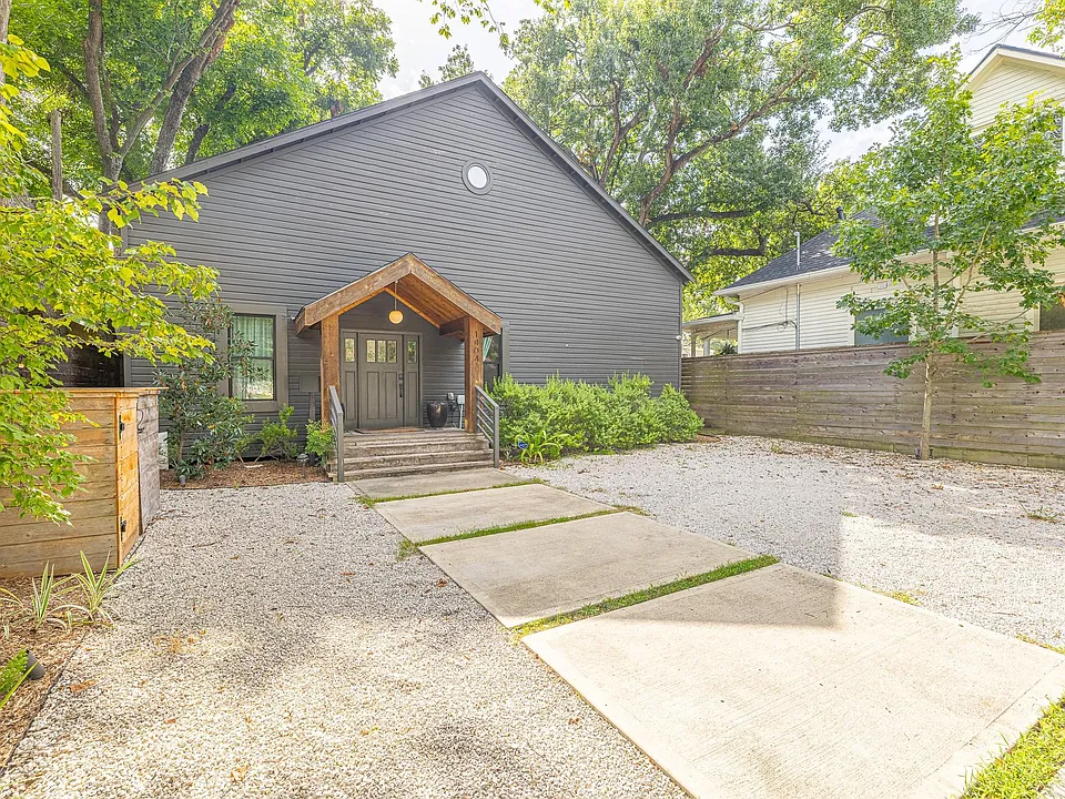 1404 Allston St