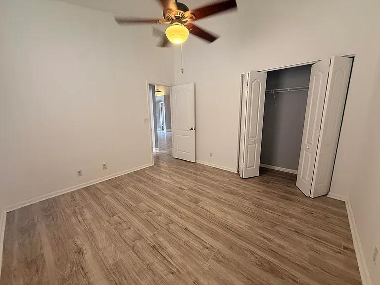 10372 Old Winston Ct — Photo 9