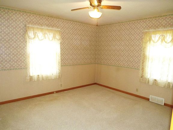 4th image of 516 S Kansas Ave