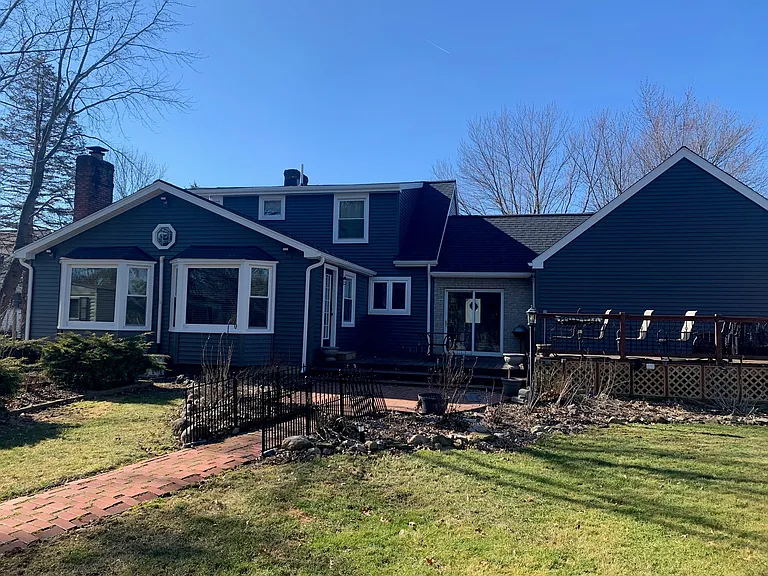 1485 Station Rd — Photo 2