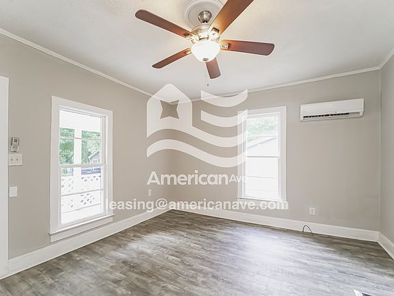 17639_004_living_room_13750892.jpg