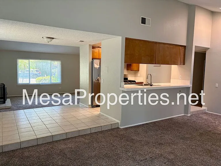 12392 Whistler St — Photo 10