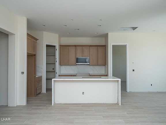 4th image of 3694 Tehachapi Dr