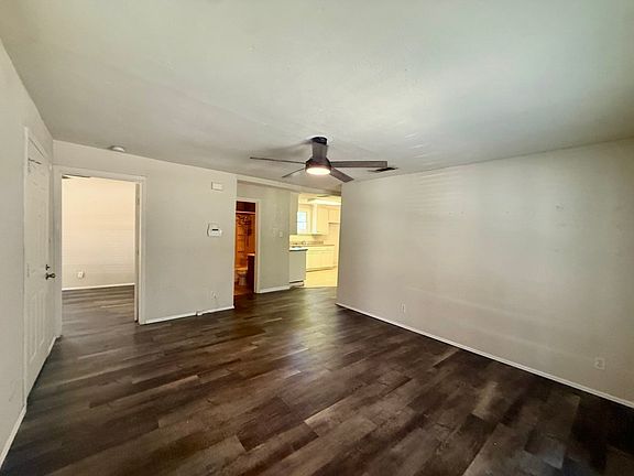 4th image of 603 Barnes St