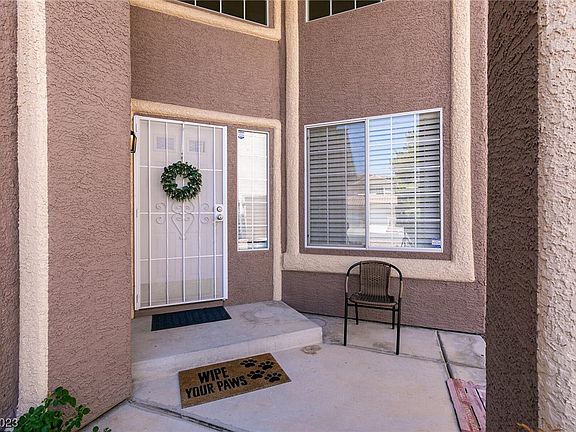 4th image of 9835 Sierra Canyon Way