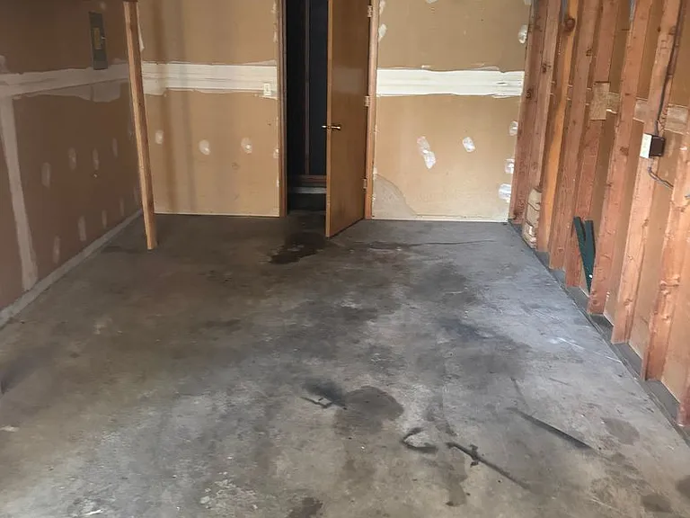 429 Lindley Ln — Photo 11