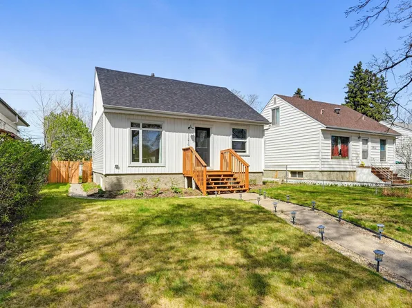 11210 105th St NW, Edmonton, AB T5G 2M5