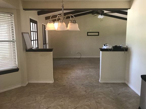3rd image of 1809 Renee Ln