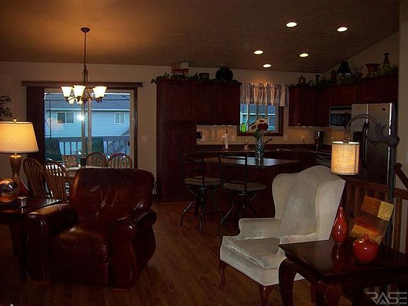 2nd image of 6809 S Witzke Ave