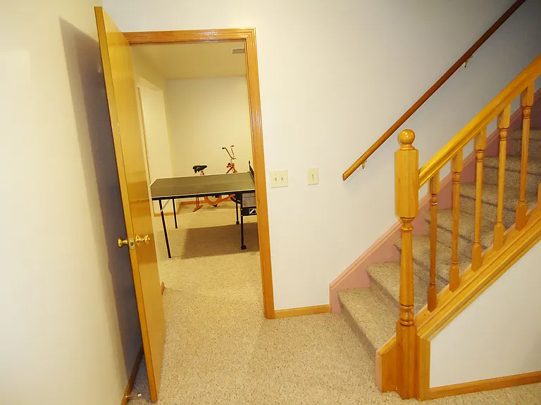 4402 Herrick Ln — Photo 14