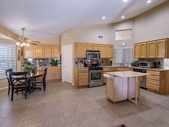 4th image of 14708 W Cheery Lynn Dr