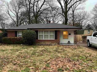 1653 Colonial Rd, Memphis, TN 38117