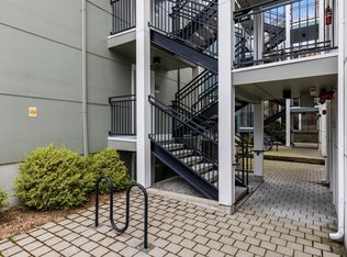 4221 9th Ave NE #4215, Seattle, WA 98105