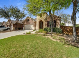 904 Beechwood Ln, New Braunfels, TX 78130