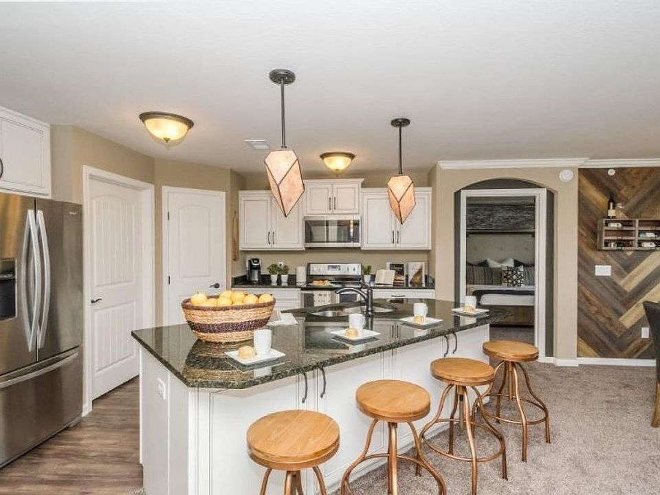 2nd image of 5871 Parkview Ln #29301