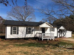 2558 Ellys St, Lincolnton, NC 28092