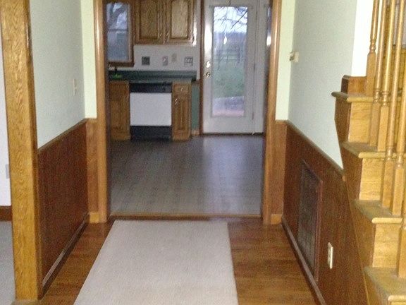 4th image of 315 Elizabeth Ave