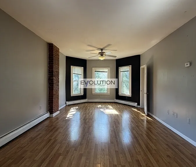 146 Park Ter #6 — Photo 4
