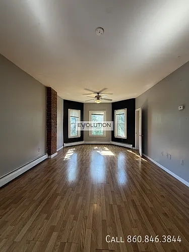 146 Park Ter Photo 1