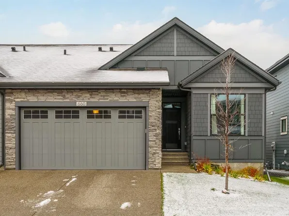 660 S Shawnee Ter SW, Calgary, AB T2Y 0T5