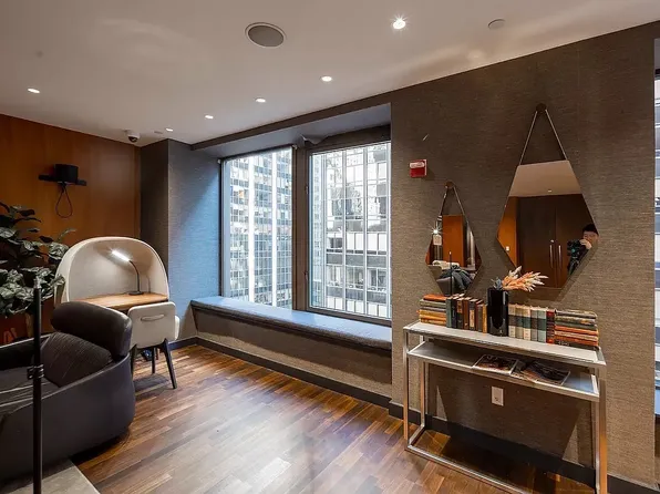 75 Wall Street image 23 of 35