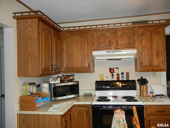 5th image of 1114 W Cedar St