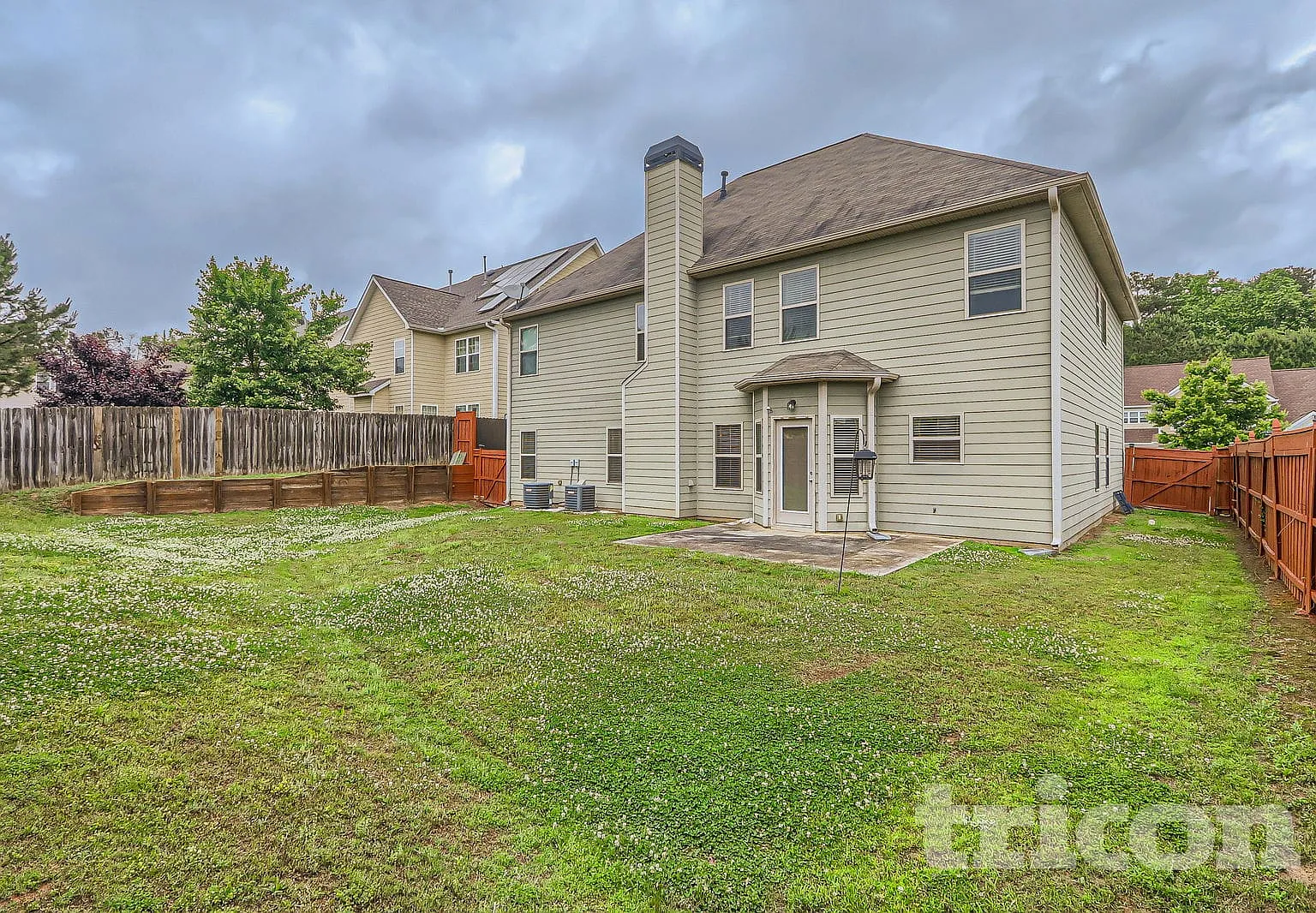 135 Lindsey Terrace Fayetteville GA — Photo 2