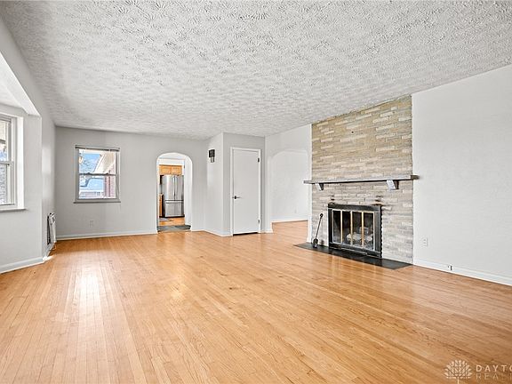 5th image of 309 Winterset Dr