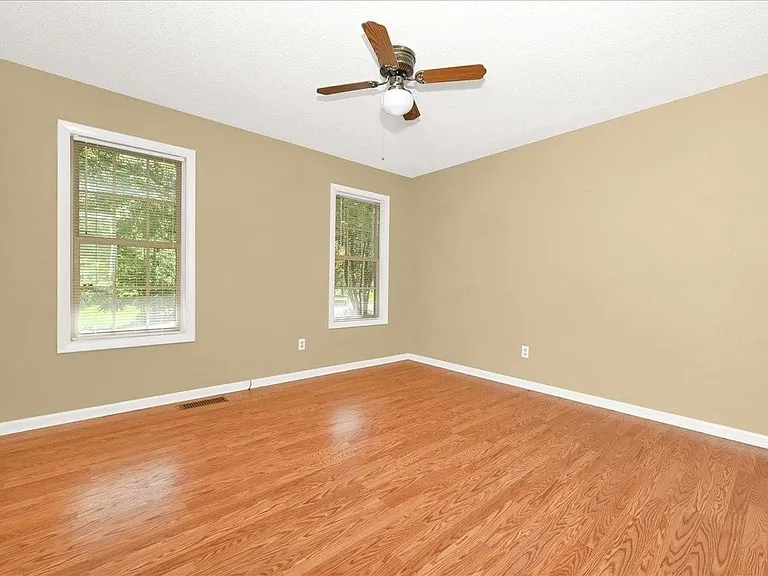 1733 NW Dr NW — Photo 17