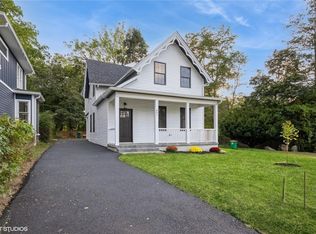 861 Wolcott Ave, Beacon, NY 12508