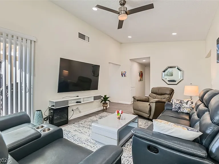 3665 Bronco Rd — Photo 5