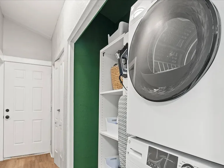 1104 E Louisiana Ave — Photo 24