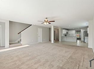 10449 Hideaway Trl, Fort Worth, TX 76131