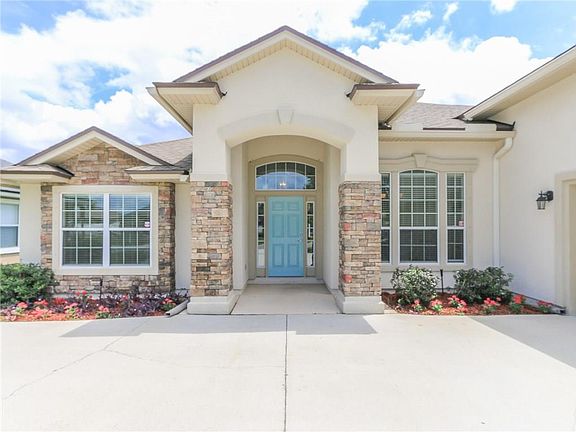 3rd image of 32411 Fern Parke Way