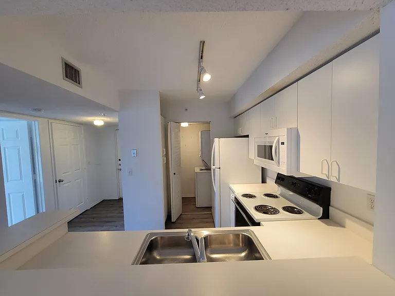 1640 N 42nd Cir #204 — Photo 13